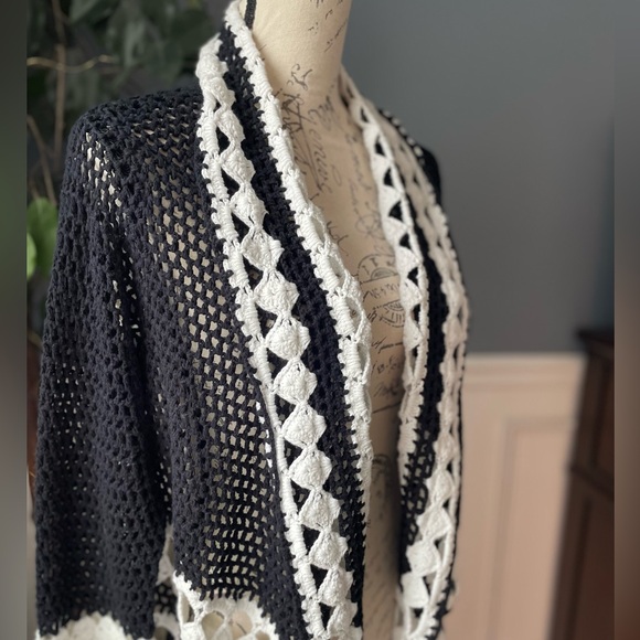 Boston Proper Crochet Duster Caridgan- New without tags - Picture 3 of 6